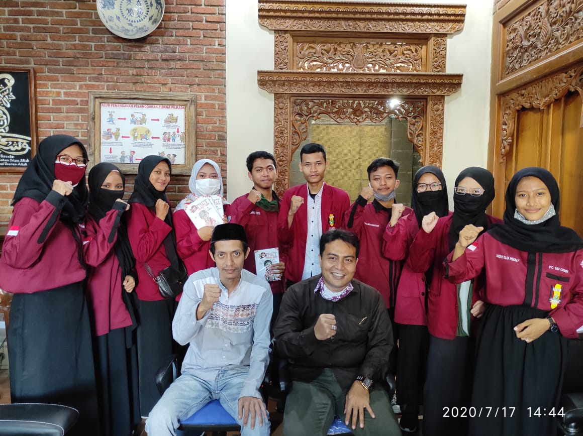 Bawaslu Kabupaten Cirebon Menerima Kunjungan Ikatan Mahasiswa Muhammadiyah Cabang Cirebon