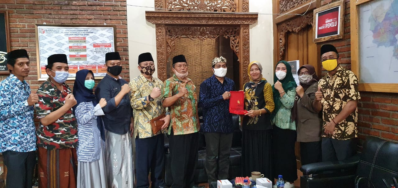 Komisi I DPRD Kabupaten Indramayu nyantri ke Bawaslu Kabupaten Cirebon