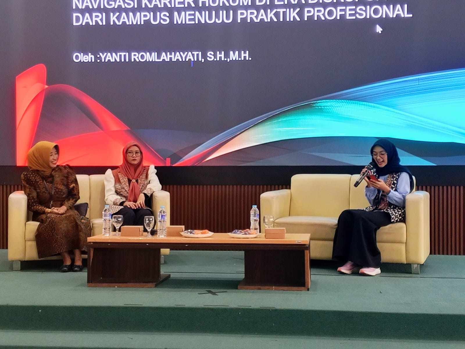 Koordinator Divisi P2HM menjadi Narasumber dalam workshop Bimbingan Konseling/Karier