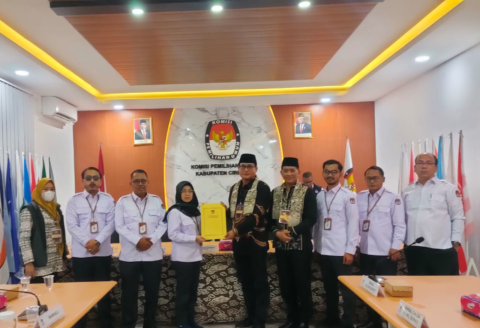 Bakal pasangan calon Rahmat Hidayat dan Imam Saputra