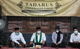 Bawaslu Kabupaten Cirebon Menjadi Tuan Rumah Tadarus Pengawasan Pemilu